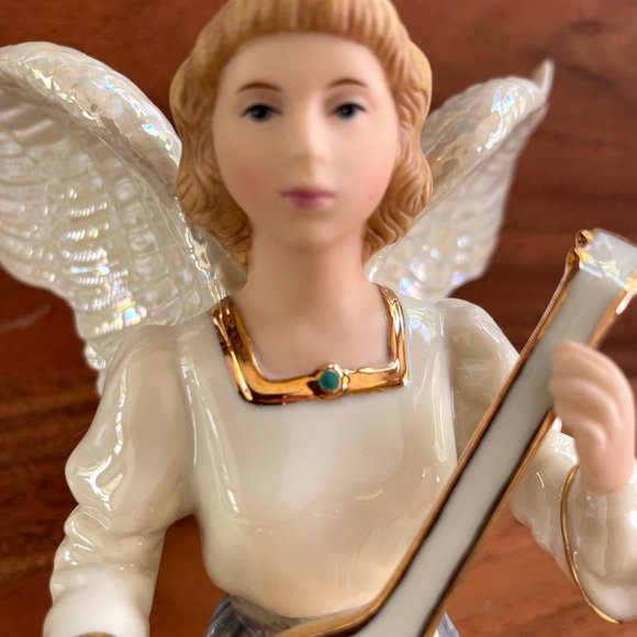 NEW o/b LENOX Nativity Angel' Serenade Figurine Fine China Gold trim - Picture 9 of 11